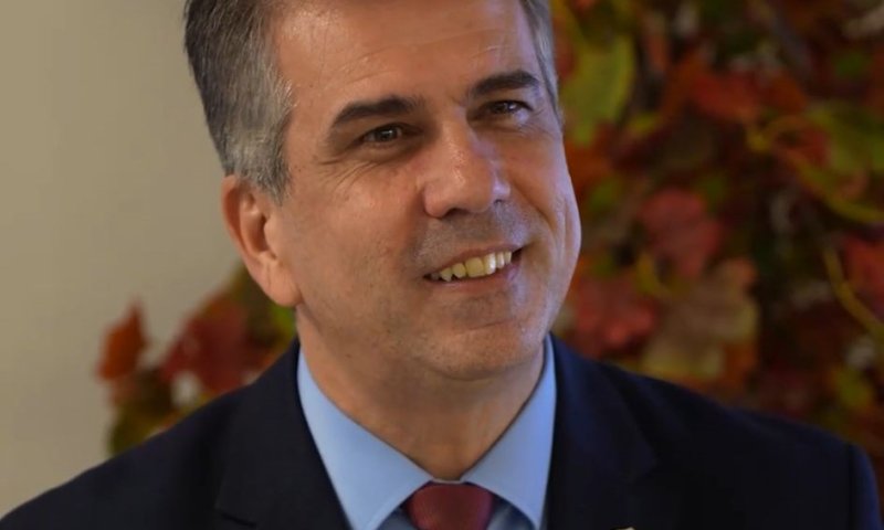 חושב כבר על התפקיד הבא? השר אלי כהן הגיע לבוחן פתע. צפו