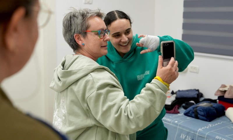 "הלב שבור, מרוסק ומאוכזב": שורדי השבי מגיבים לחידוש הלחימה