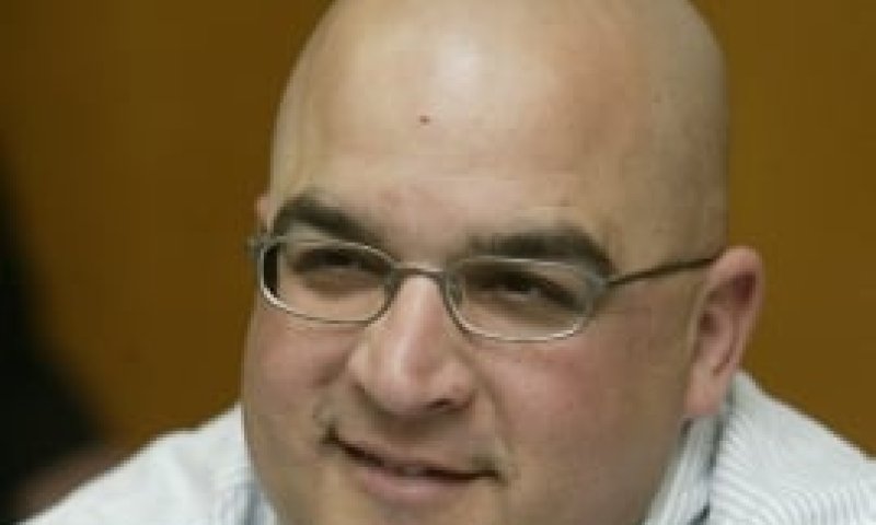 המשטרה ממליצה: להעמיד לדין את עמרי וגלעד שרון