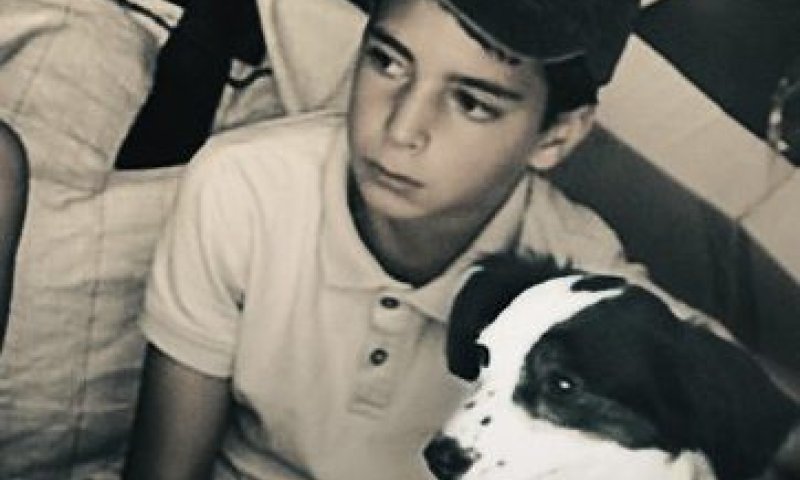 שר לכלב שלו: "בלילות כמה הייתי בוכה" | צפו