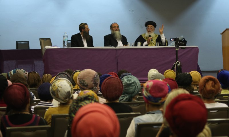 טקס סיום במכון פוע"ה: מאות בוגרות זכו לתעודות