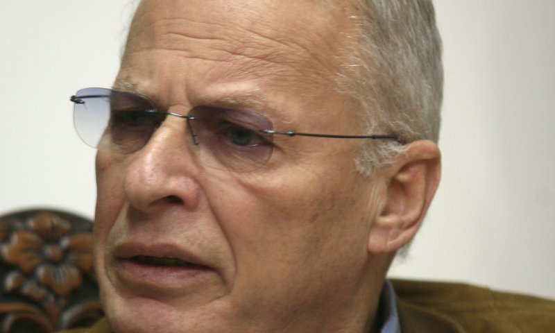 יערי עצבני: "שערוריה, מה פתאום רדיו קול חי?"