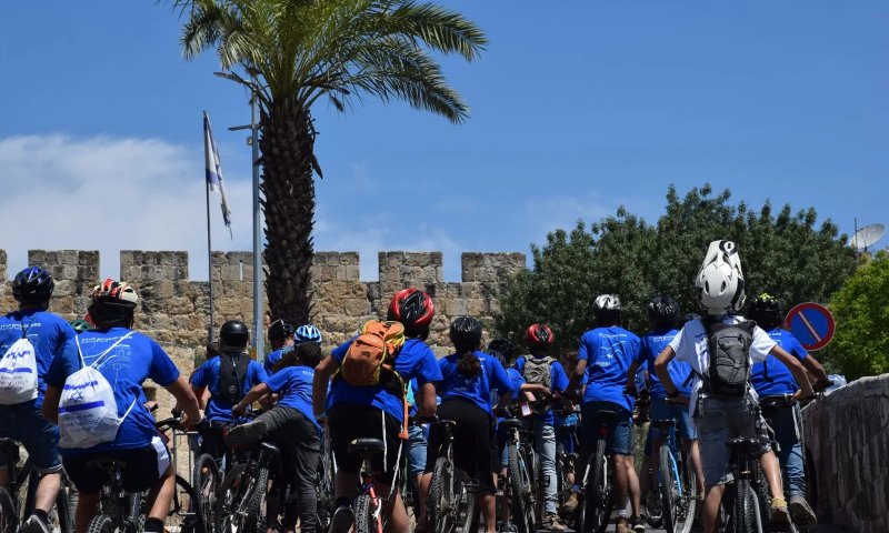 "ללא פחד ובגאון": מסע האופניים מקריית ארבע לירושלים