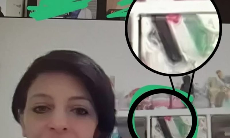 הסטודנטים זועמים: המרצה במכללה לימדה עם דגל אש"ף ברקע