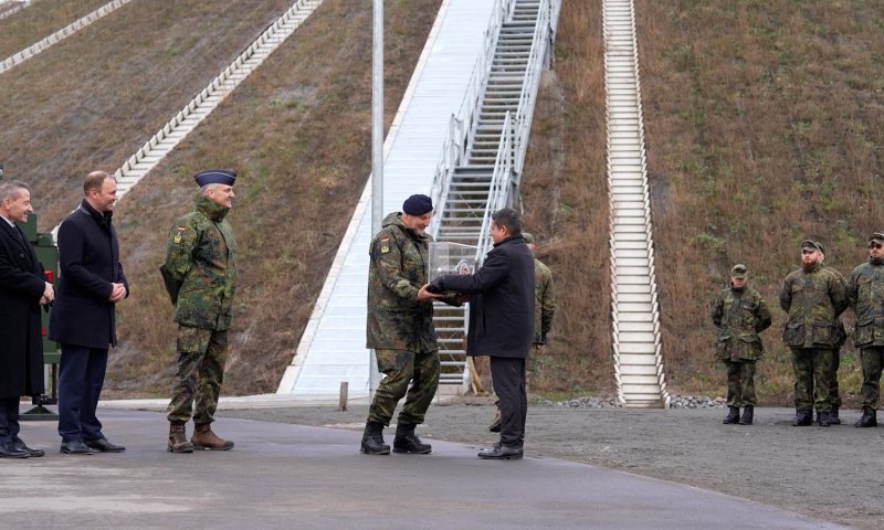 אבן דרך ביחסים: מערכת "חץ 3" הישראלית נמסרה לראשונה לגרמניה