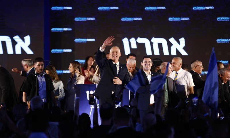 "אני מאמין בו" | גינזבורג מגיב להחלטה של גנץ