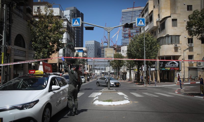 הממשלה בוחנת: צמצום הסגר על בני ברק וירושלים