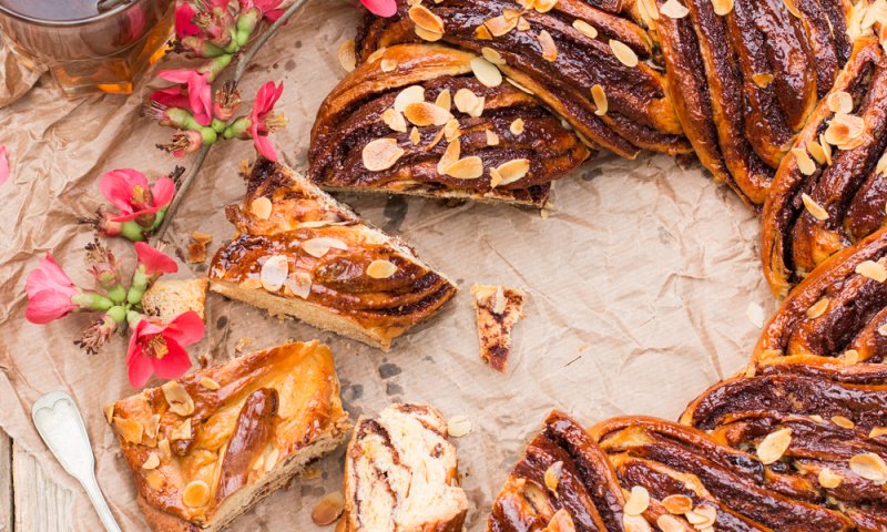 חגיגית וטעימה: מתכון לעוגה שתשמחו לאמץ