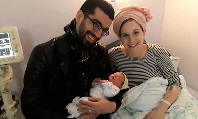 מזל טוב: זה השם המפתיע שבחר חנן בן ארי לבתו