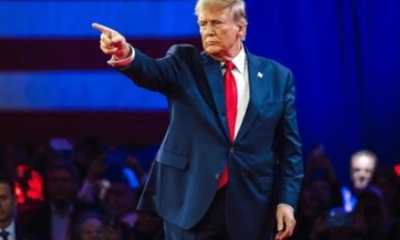 סקרים חדשים בארה"ב: טראמפ עדיין מוביל