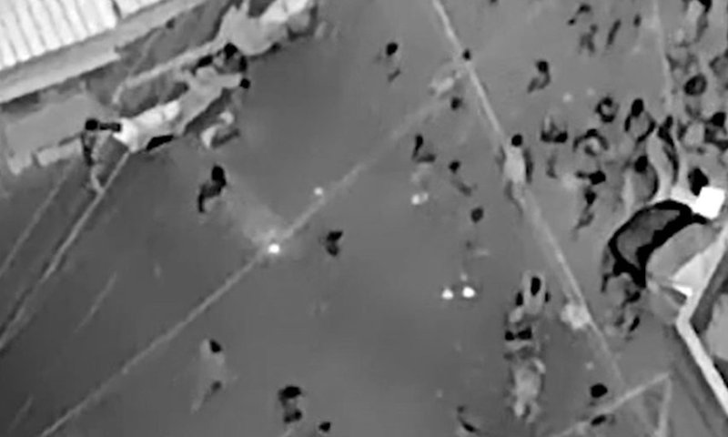 פאודה במציאות: עשרות מחבלים בסמוך לכוחות. צפו