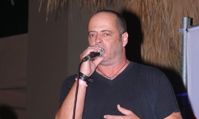 הזמר הוותיק חושף: היום הודיעו לי שאני חולה בסרטן