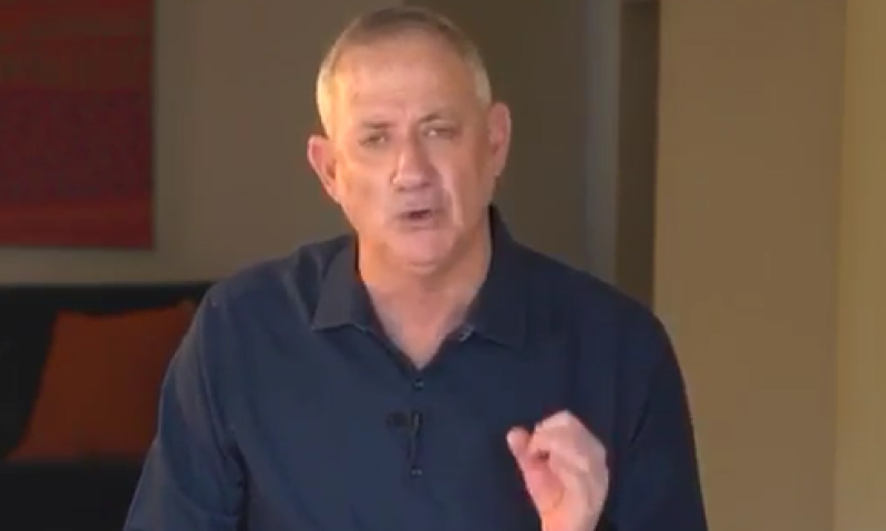 גנץ מזהיר את הליכוד: "מה שחשוב זה בריאות וכלכלה"