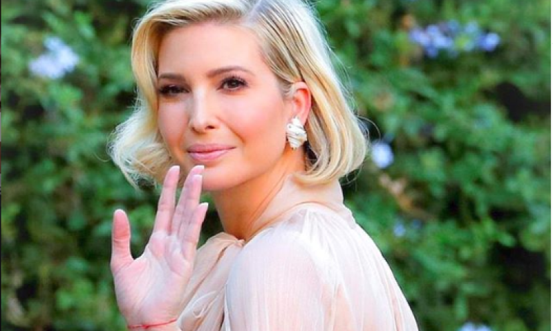 הכי שיק: איוונקה טראמפ מפרגנת לאופנה ישראלית