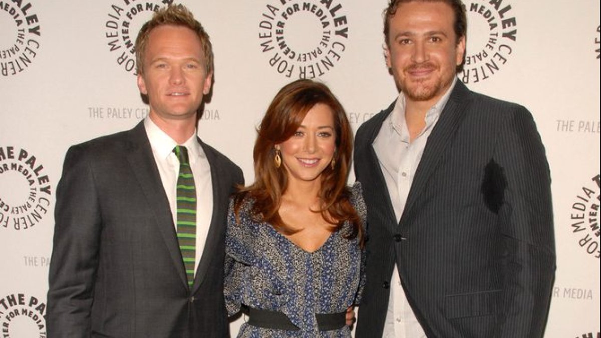 כמה אתם יודעים על איך פגשתי את אמא? בחנו את עצמכם - סרוגים