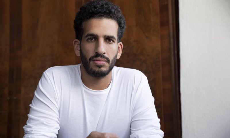 בר צברי בסינגל חדש: "אין בי כאב"