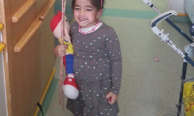 פצועת פיגוע בקבוק התבערה שוחררה לביתה