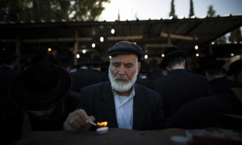 הילולת הרש"ש בהר הזיתים: "מי שיתפלל על קברי תפילתו תתקבל"