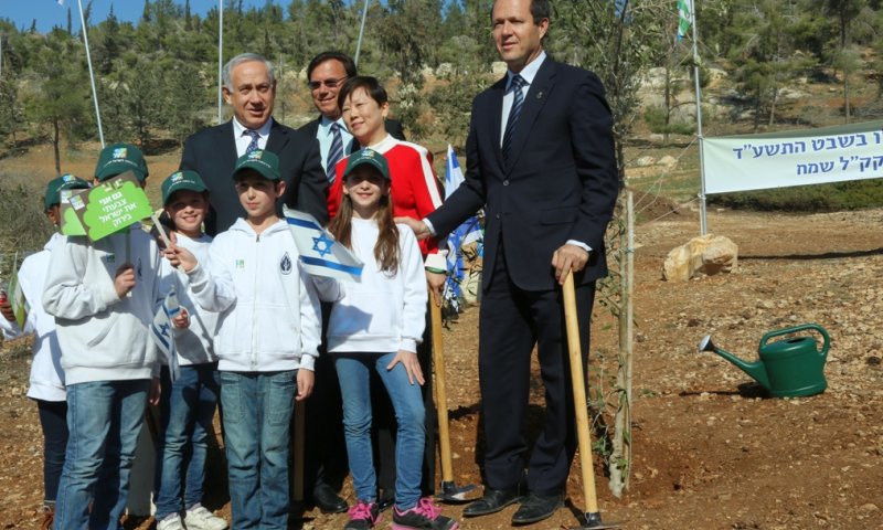 נתניהו נטע בחורשות האומות: "אנו נוטעים למען דור העתיד"