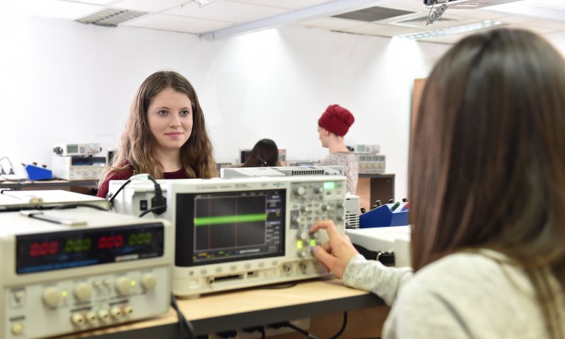 כבוד למגזר: המוסד הסרוג מוביל בשילוב נשים בהייטק
