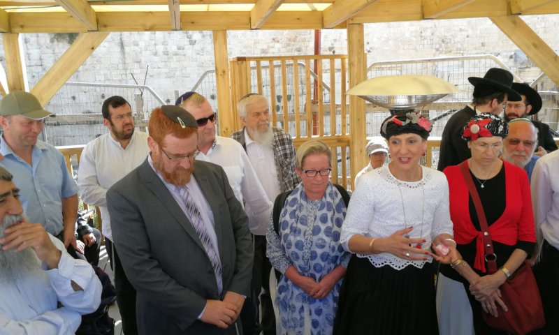 משפחות שכולות עלו להר הבית; הח"כים נשארו בחוץ