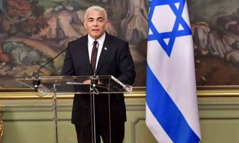 לפיד במוסקבה: העולם צריך לעצור את איראן