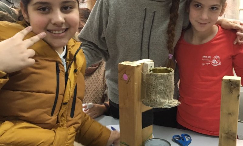 תלמידי כיתה ה' בנו את "נקבת השילוח" המודרנית