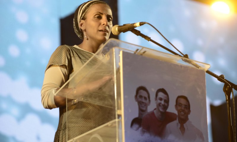 "אני בוכה": האזינו: השיחה בין מירי רגב לאיריס יפרח