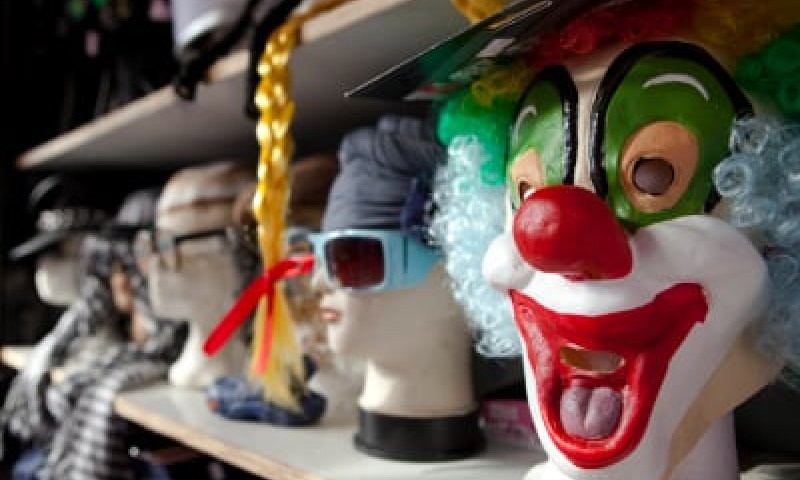 חיים ולדומירסקי ב'עולם קטן': החיפוש שאינו נגמר