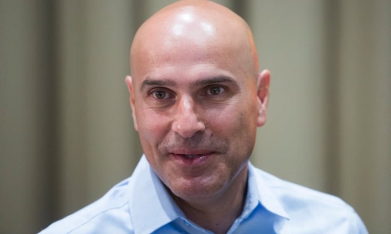 שתיקת השותפים: מאחורי הקלעים של פרשת נווה