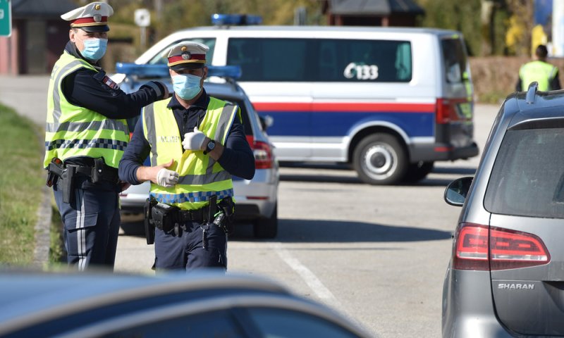 לראשונה באירופה: סגר מלא על אנשים שאינם מחוסנים