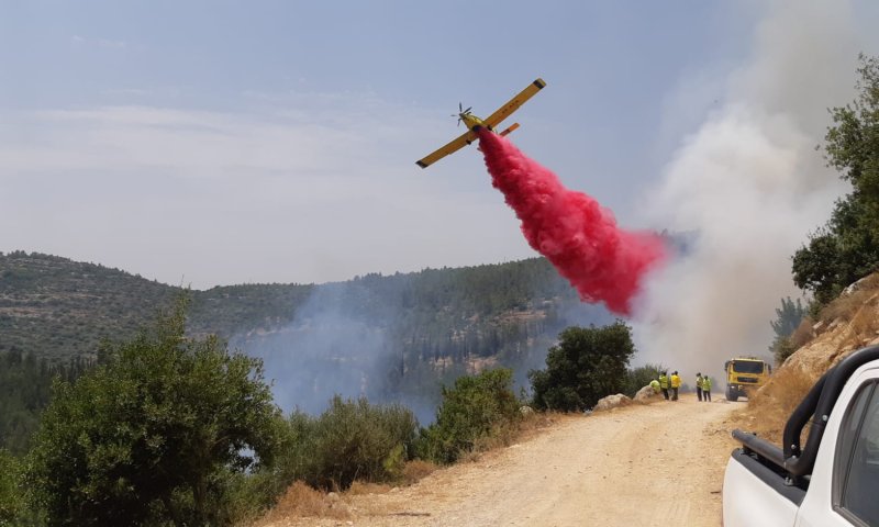 שריפה חורש משתוללת באזור ירושלים