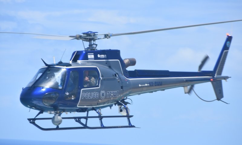 צפו: כך חילץ טייס מסוק משטרתי נהג שהיה במצוקה