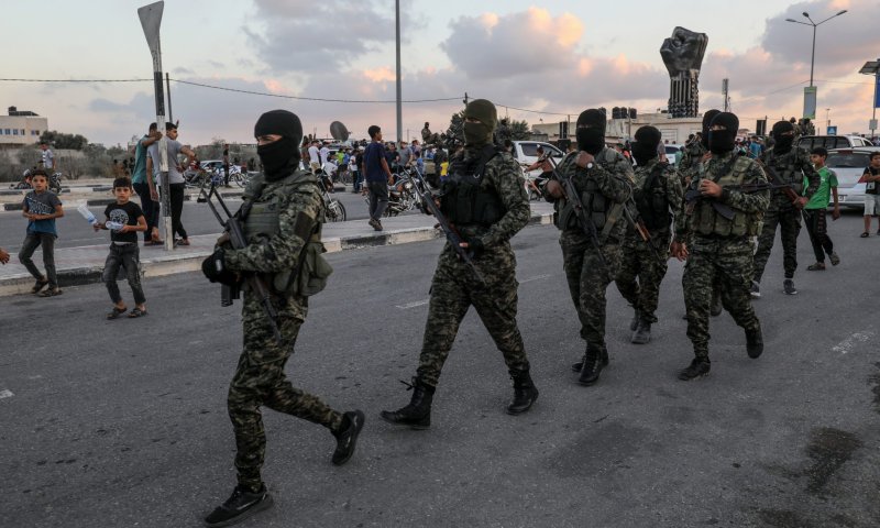 בארי: מחבלים מתבצרים בבתים בקיבוץ; רובם חוסלו