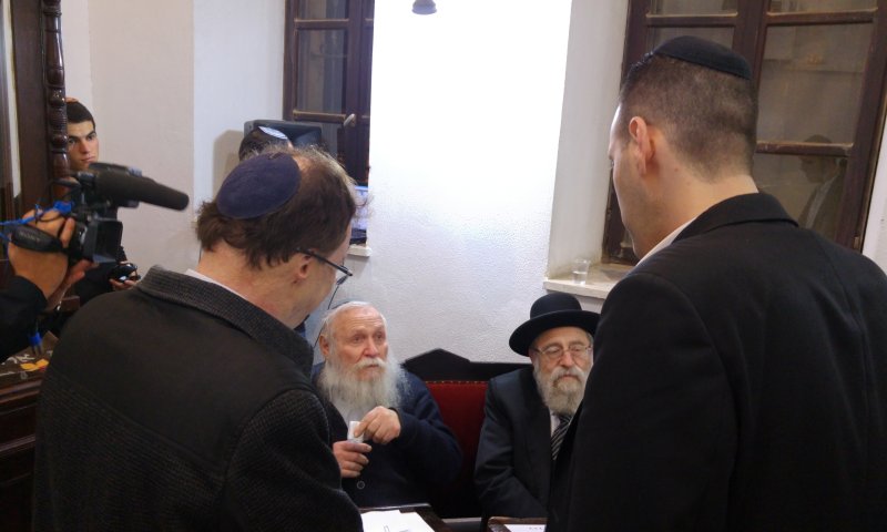 מיקי זוהר: בגלל חוק השבת רשתות גדולות עושות נגדי קמפיין