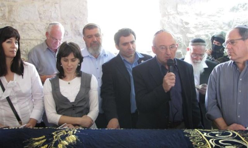 לאחר 11 שנה: ביקור ראשון בקבר יוסף באור יום