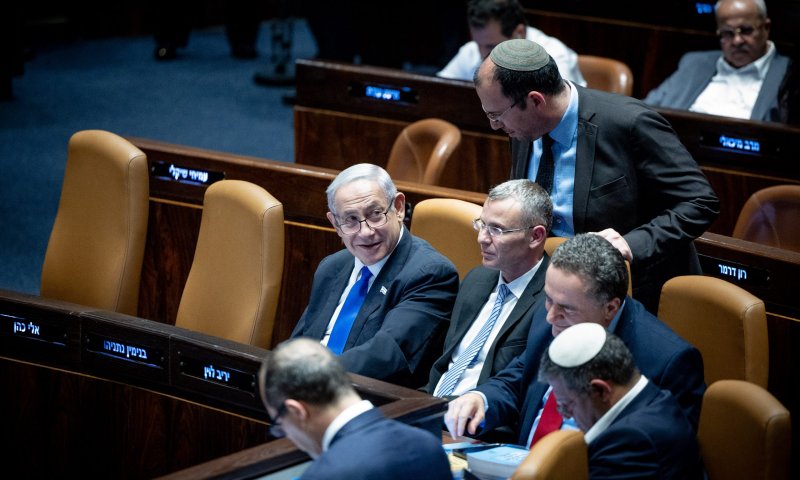 עלו על עץ גבוה: למה הפעם הקואליציה מתעקשת?