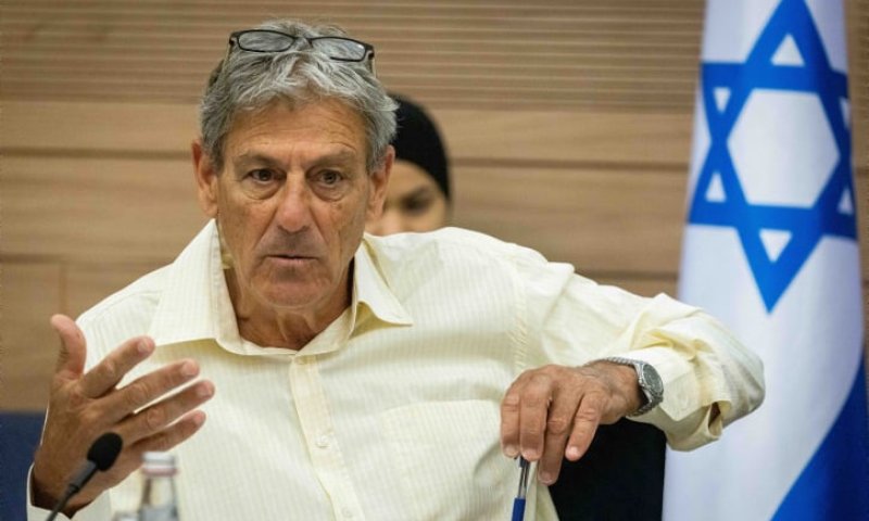 בן ברק תמך במכתב נגד רפורמת החקלאות &ndash; והתקפל