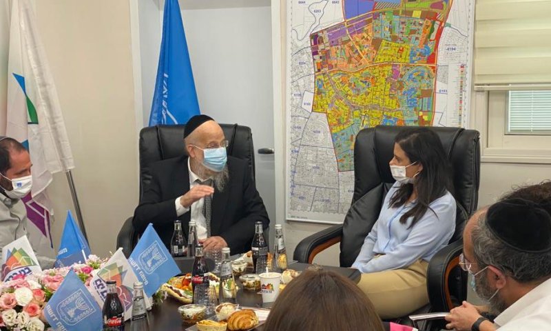 ביקור שקד בבני ברק: הליכוד תוקף את ראש העיר