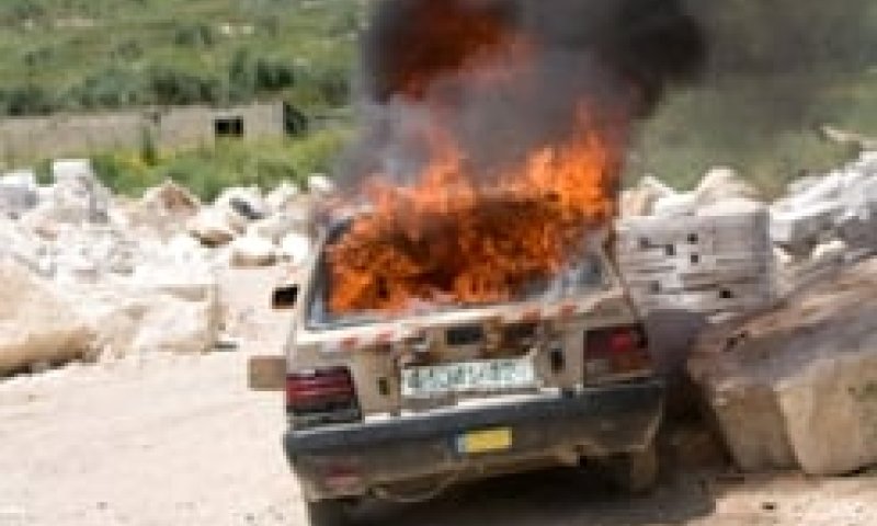 תג מחיר: רכבים שרופים בצידי הדרך, מהומה בחווארה