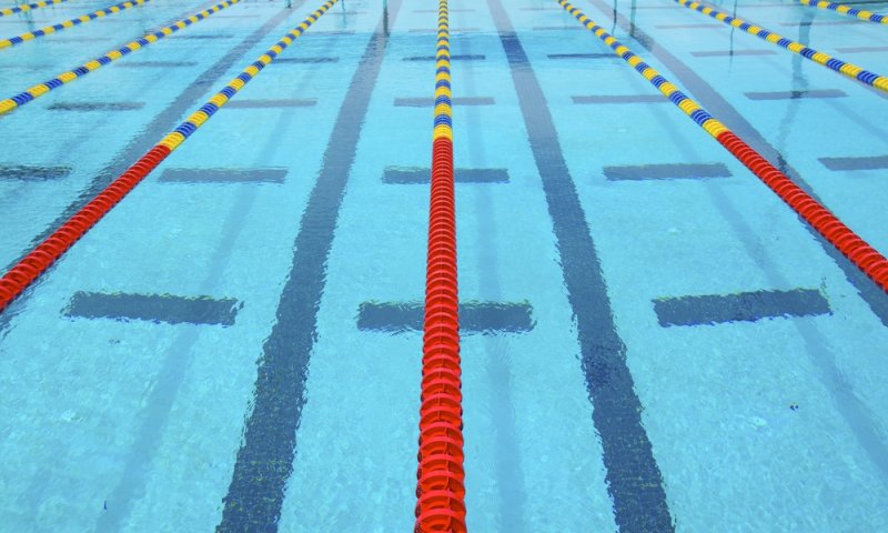 טרגדיה בעמק חפר: גבר בן 70 טבע למוות בבריכה