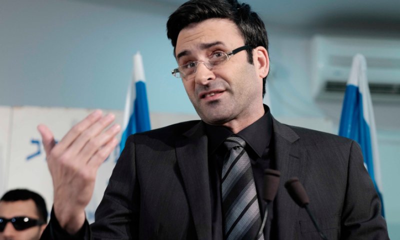 בגלל משבר הקורונה: השחקן המוכר עובד בירקניה