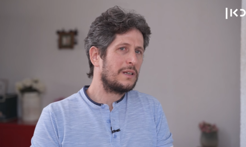 אני הבן של הרב אבינר. צפו