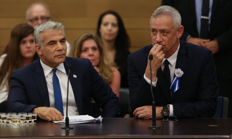 לפיד: התנאי לאחדות &ndash; בלי חוק חסינות ובלי הדתה