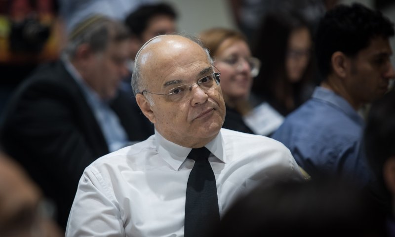 פניה לנשיא המחוזי: למנות הרכב למשפט נתניהו