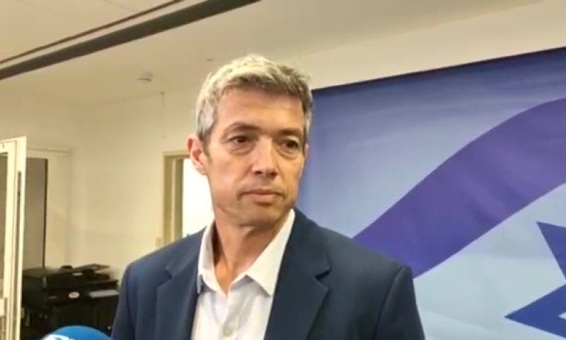 "אנחנו לא נלחמים בדגלים &ndash; אנחנו נלחמים בטרור"