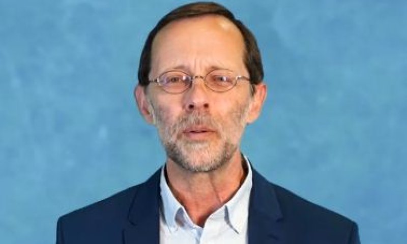 פייגלין נערך לבחירות: לא שולל חיבור עם בנט &bull; צפו