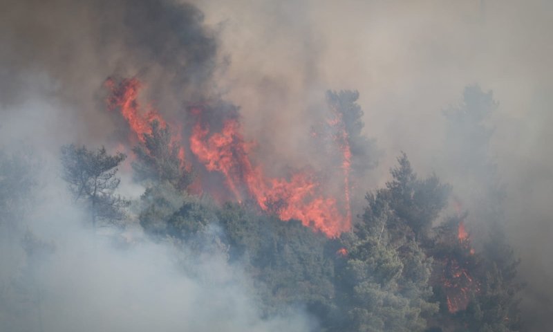 מאמץ הכיבוי נמשך: חלק מהתושבים חזרו לביתם