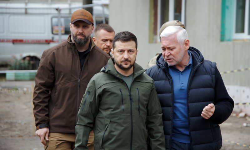 לקראת הפגישה עם ביידן: זלנסקי נחת בוושינגטון