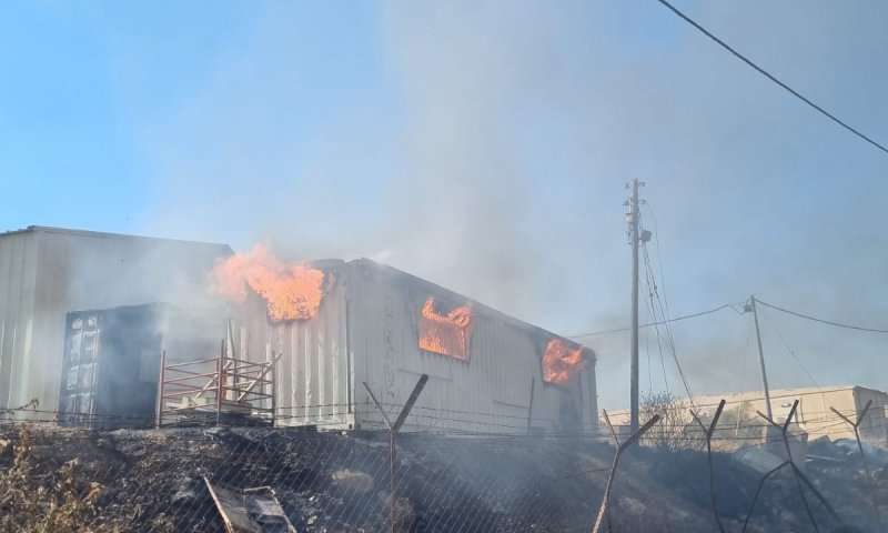 שריפה פרצה בבא"ח כפיר; סכנה למאגרי תחמושת